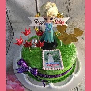 bánh sinh nhật tạo hình công chúa elsa màu xanh đẹp độc lạ